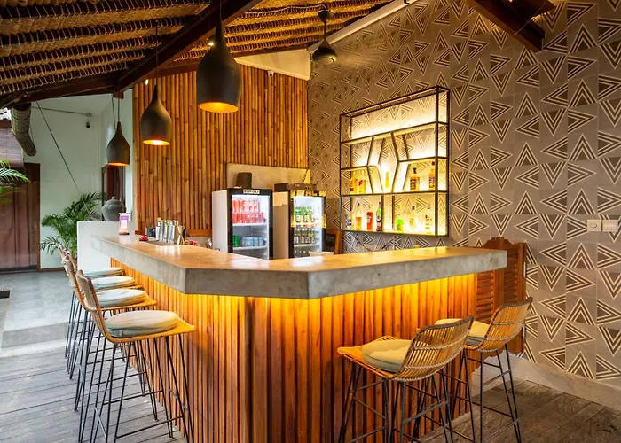 Soleia Surf Camp Bali ホステル チャングー