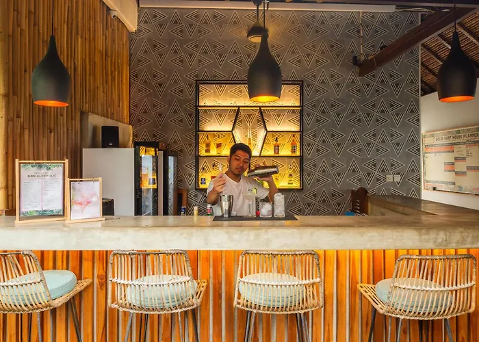Soleia Surf Camp Bali チャングー