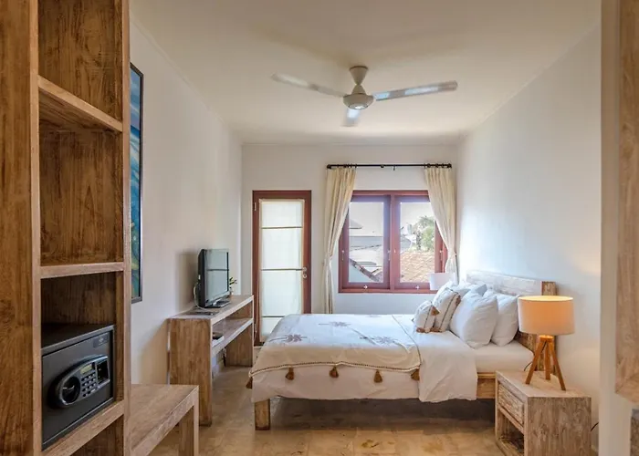 ホステル Soleia Surf Camp Bali チャングー